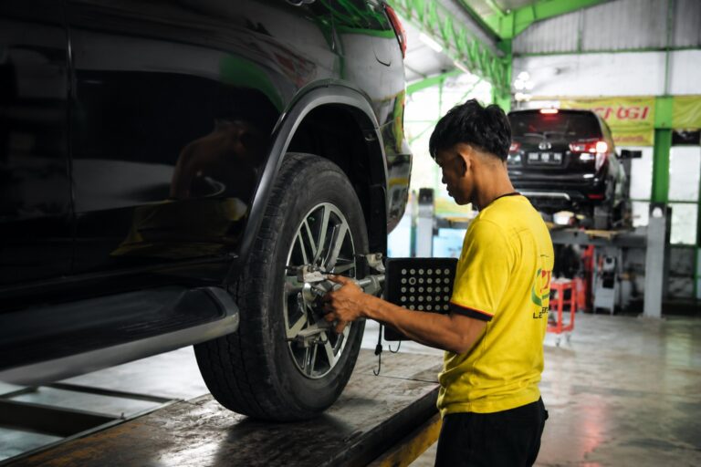 Service Kaki-Kaki Mobil